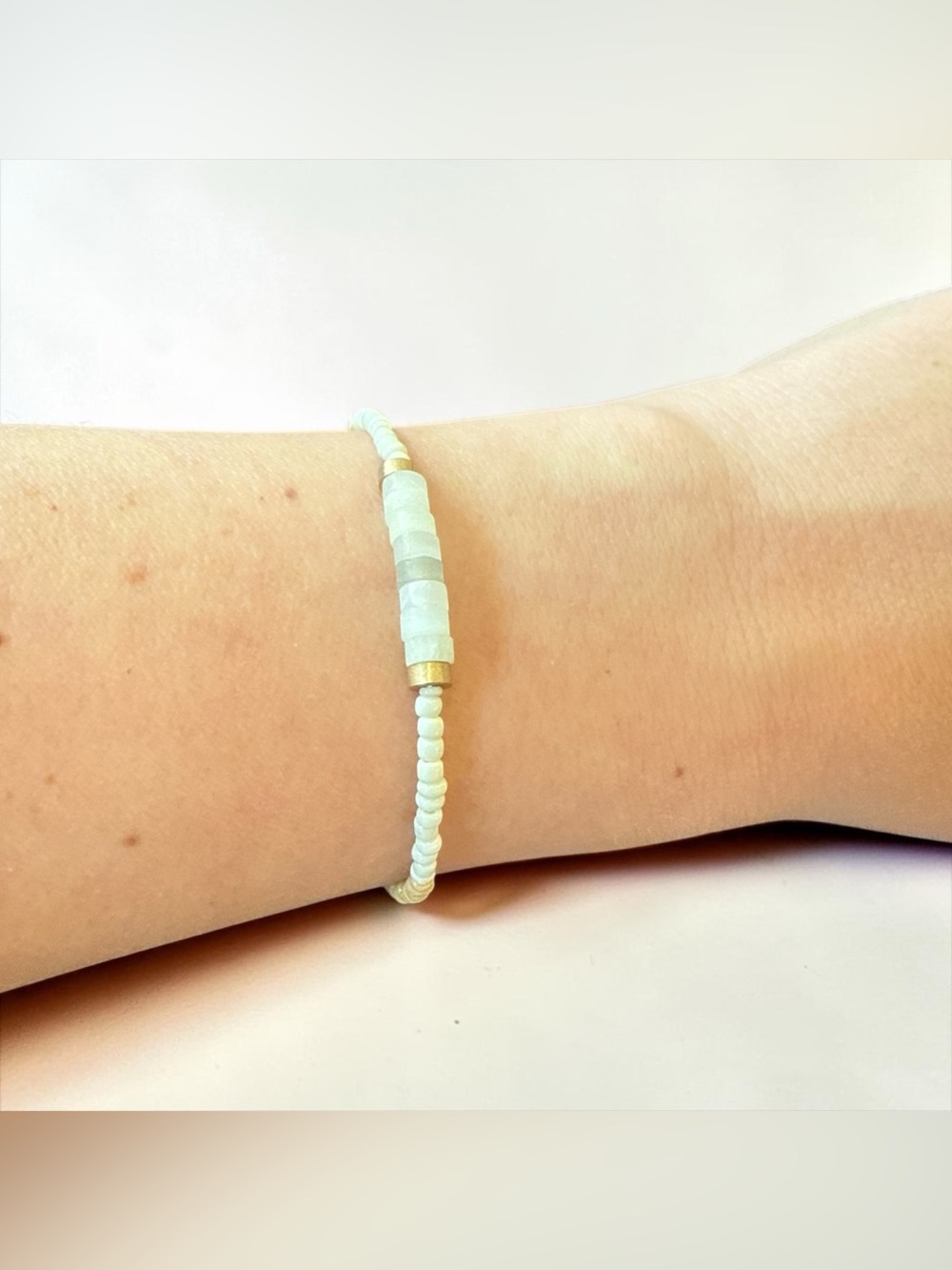 Plunder Tan and Ivory Beaded Bracelet with Gold Accents - Picture 3 of 3